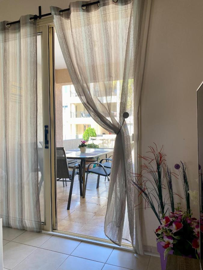 Royal Seacrest F G5 Ground Floor Apartment Пафос Екстериор снимка
