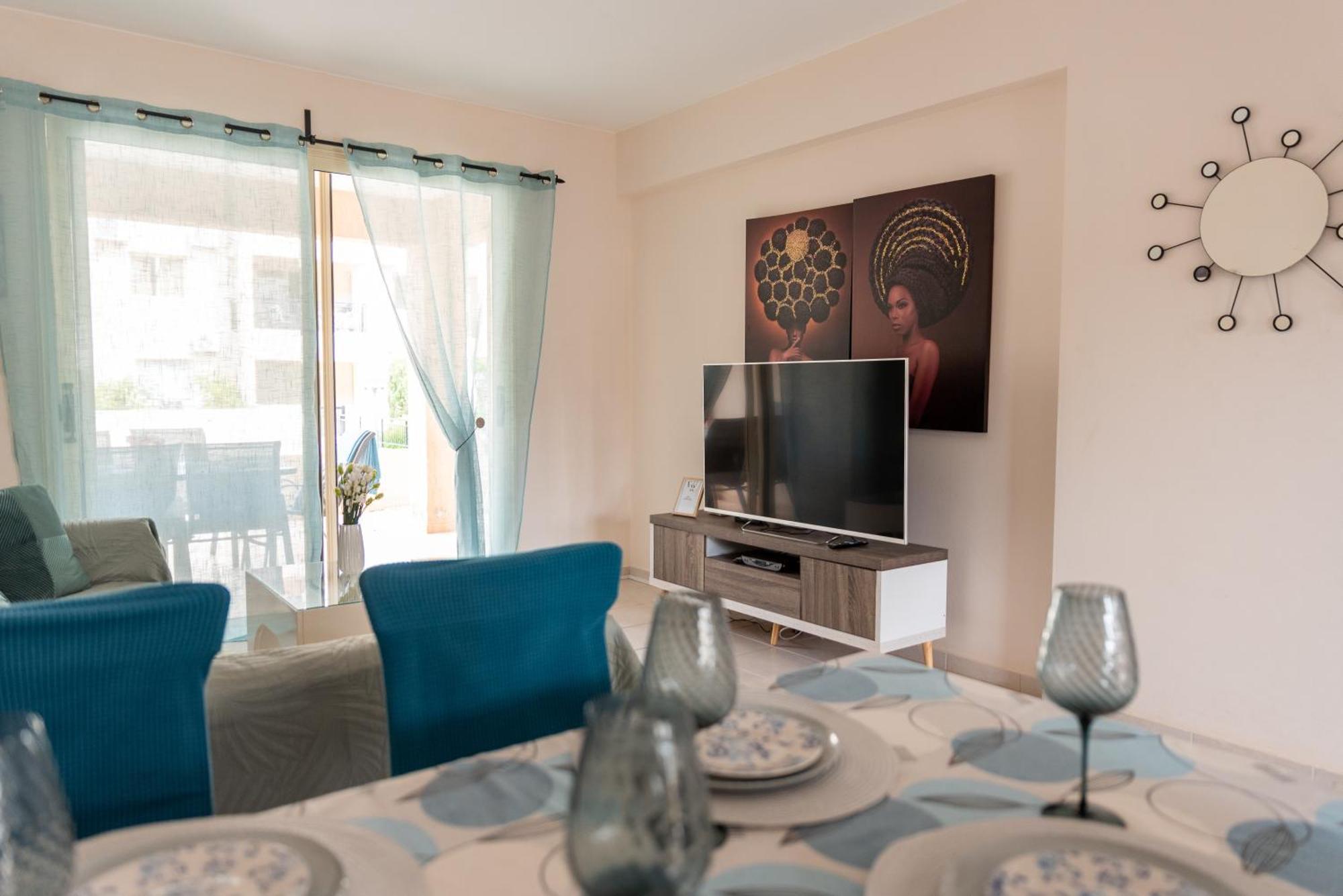 Royal Seacrest F G5 Ground Floor Apartment Пафос Екстериор снимка